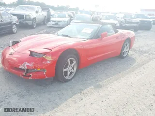 1998 Chevrolet Corvette with VIN 1G1YY32G7W5100799, listed as a IAAI auction lot 40437389 with 1 mi miles. Bid and sale history available at carsss.com. Image 2.