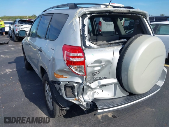 2010 Toyota RAV4 с VIN JTMKF4DV2A5028343, выставлен на аукционе IAAI как лот 42700055 с пробегом 146 553 миль миль и . История ставок и продаж доступна на DreamBid. Изображение 6.