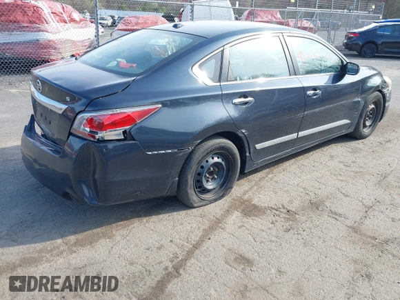 2015 Nissan Altima 2.5 z VIN 1N4AL3AP0FC124842, wystawiony jako IAAI lot #42066237 z przebiegiem 147 853 mil mil oraz . Historia ofert i sprzedaży dostępna na DreamBid. Obrazek 4.