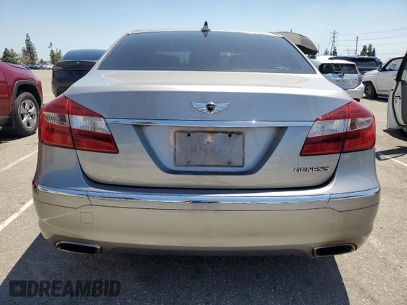 2013 Hyundai Genesis 3.8L z VIN KMHGC4DD7DU248394, wystawiony jako Copart lot #56650615 z przebiegiem 240 189 mil mil oraz Czysty tytuł • Clean title. Historia ofert i sprzedaży dostępna na DreamBid. Obrazek 6.