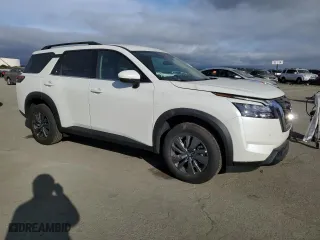 2024 Nissan Pathfinder SV with VIN 5N1DR3BA7RC275581, listed as a Copart auction lot 87820115 with 5,545 mi miles and Salvage Title. Bid and sale history available at carsss.com. Image 4.