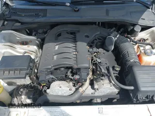 2007 Chrysler 300 Touring with VIN 2C3KA53G17H798756, listed as a IAAI auction lot 42065978 with 204,388 mi miles and . Bid and sale history available at carsss.com. Image 10.