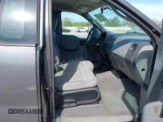 2004 Ford F-150 XL z VIN 1FTRF12W24NC11903, wystawiony jako IAAI lot #42092090 z przebiegiem 236 732 mil mil oraz . Historia ofert i sprzedaży dostępna na DreamBid. Obrazek 5.