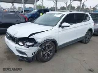 2018 Volkswagen Tiguan SEL with VIN 3VV3B7AX9JM090342, listed as a IAAI auction lot 41895823 with 98,400 mi miles. Bid and sale history available at carsss.com. Image 2.
