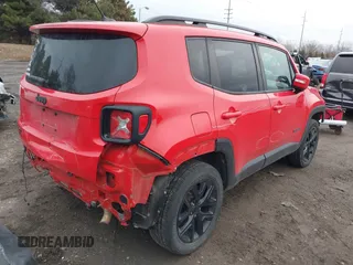 2017 Jeep Renegade Latitude with VIN ZACCJBBBXHPG47418, listed as a IAAI auction lot 41533128 with 123,991 mi miles. Bid and sale history available at carsss.com. Image 4.