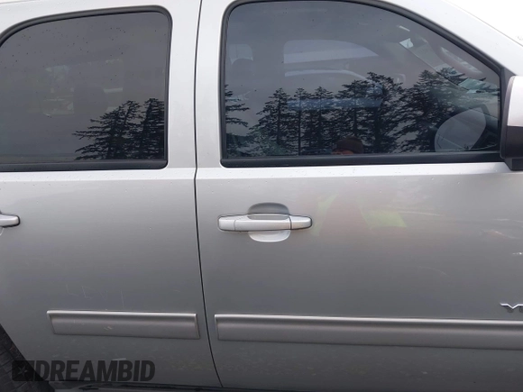 2012 GMC Yukon SLT with VIN 1GKS2CE03CR324366, listed as a IAAI auction lot 41473131 with 161,847 mi miles. Bid and sale history available at carsss.com. Image 13.