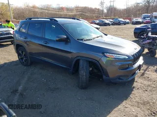 2017 Jeep Cherokee Limited with VIN 1C4PJMDB1HW524720, listed as a IAAI auction lot 40827046 with 72,559 mi miles and . Bid and sale history available at DreamBid. Image 1.