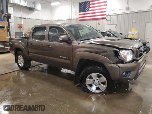 2013 Toyota Tacoma with VIN 3TMLU4EN1DM108966, listed as a Copart auction lot 60998825 with 171,583 mi miles and Clean title. Bid and sale history available at DreamBid. Image 4.