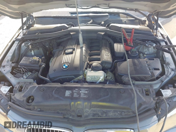 2010 BMW 5 Series 528i xDrive with VIN WBANV1C59AC157317, listed as a IAAI auction lot 41568908 with 102,668 mi miles and . Bid and sale history available at carsss.com. Image 10.