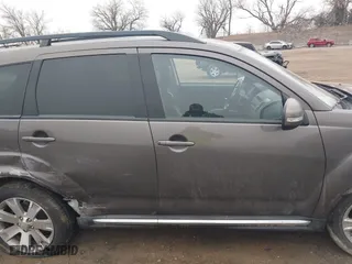 2013 Mitsubishi Outlander SE with VIN JA4JT3AW2DU013681, listed as a IAAI auction lot 41722425 with 95,145 mi miles. Bid and sale history available at carsss.com. Image 13.