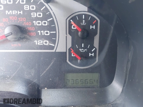 2008 Ford F-150 XL with VIN 1FTPX12568FB77895, listed as a IAAI auction lot 41820034 with 236,566 mi miles and . Bid and sale history available at DreamBid. Image 7.