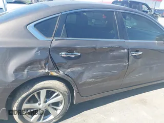 2015 Nissan Altima S with VIN 1N4AL3APXFN339598, listed as a IAAI auction lot 41644795 with 143,041 mi miles and . Bid and sale history available at DreamBid. Image 6.