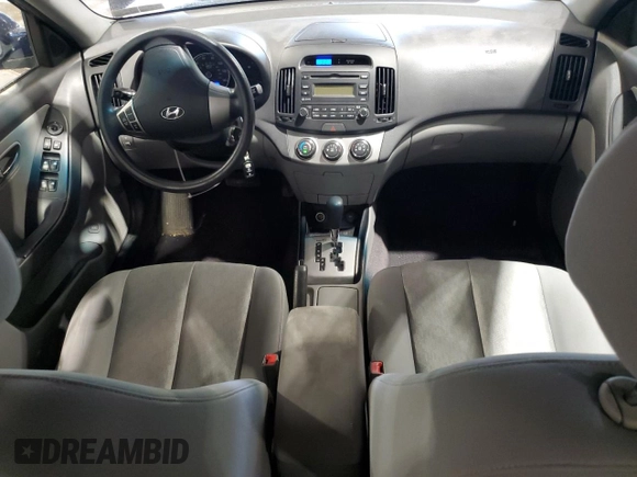 2010 Hyundai Elantra GLS z VIN KMHDU4ADXAU194993, wystawiony jako Copart lot #61614285 z przebiegiem 79 735 mil mil oraz Czysty tytuł • Clean title. Historia ofert i sprzedaży dostępna na DreamBid. Obrazek 8.