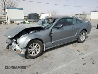 2006 Ford Mustang Standard z VIN 1ZVFT80N465140685, wystawiony jako Copart lot #48801915 z przebiegiem Nie podano mil oraz Szkoda całkowita • Salvage title. Historia ofert i sprzedaży dostępna na DreamBid. Obrazek 1.