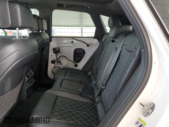 2018 Audi SQ5 Premium Plus with VIN WA1A4AFY5J2008235, listed as a Copart auction lot 69870804 with 116,610 mi miles and Salvage Title. Bid and sale history available at DreamBid. Image 11.