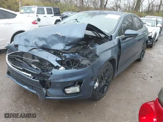2019 Ford Fusion SE with VIN 3FA6P0HD0KR113369, listed as a IAAI auction lot 40975490 with 116,976 mi miles. Bid and sale history available at carsss.com. Image 17.