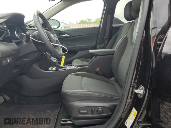 2022 Buick Encore GX Select с VIN KL4MMDSL7NB082402, выставлен на аукционе Copart как лот 56099115 с пробегом 21 812 миль миль и Списание • Salvage title. История ставок и продаж доступна на DreamBid. Изображение 7.