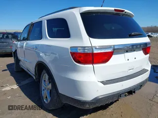 2013 Dodge Durango Citadel z VIN 1C4RDJEG6DC638023, wystawiony jako IAAI lot #41761307 z przebiegiem 405 864 mil mil oraz . Historia ofert i sprzedaży dostępna na DreamBid. Obrazek 3.