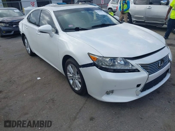 2014 Lexus ES 350 with VIN JTHBK1GG2E2092248, listed as a IAAI auction lot 41589999 with 170,808 mi miles. Bid and sale history available at carsss.com. Image 1.