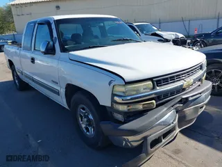 2001 Chevrolet Silverado 1500 LT with VIN 2GCEC19T511137148, listed as a IAAI auction lot 41831691 with 312,233 mi miles. Bid and sale history available at carsss.com. Image 1.