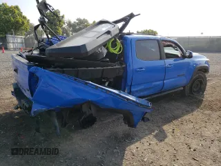 2020 Toyota Tacoma SR5 z VIN 3TMCZ5AN6LM310164, wystawiony jako Copart lot #47098995 z przebiegiem 18 285 mil mil oraz Szkoda całkowita • Salvage title. Historia ofert i sprzedaży dostępna na DreamBid. Obrazek 3.