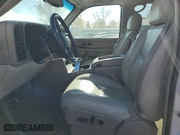 2006 Chevrolet Suburban Z71 with VIN 3GNFK16Z06G109604, listed as a Copart auction lot 81858724 with 168,154 mi miles and Salvage Title. Bid and sale history available at carsss.com. Image 7.