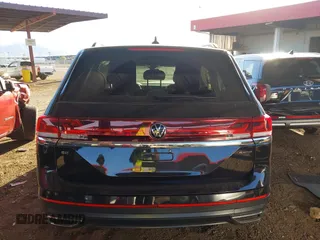 2024 Volkswagen Atlas SE with VIN 1V2LR2CA4RC505410, listed as a IAAI auction lot 41513445 with 18,647 mi miles and . Bid and sale history available at DreamBid. Image 16.