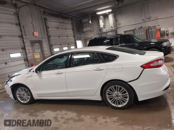 2016 Ford Fusion SE with VIN 3FA6P0HDXGR381613, listed as a IAAI auction lot 41976635 with 116,791 mi miles. Bid and sale history available at carsss.com. Image 14.