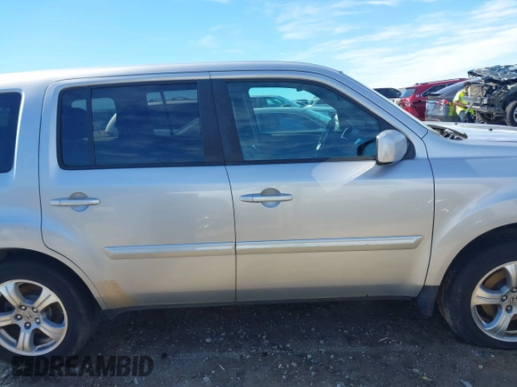 2014 Honda Pilot EX-L with VIN 5FNYF3H79EB008515, listed as a IAAI auction lot 41687048 with 195,830 mi miles and . Bid and sale history available at carsss.com. Image 13.