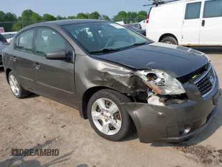 2008 Nissan Sentra S z VIN 3N1AB61E98L649048, wystawiony jako IAAI lot #42422256 z przebiegiem 101 114 mil mil oraz . Historia ofert i sprzedaży dostępna na DreamBid. Obrazek 1.