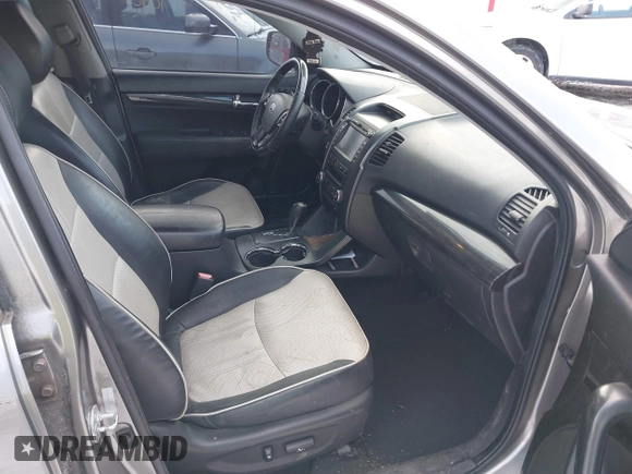 2012 Kia Sorento SX with VIN 5XYKWDA26CG192585, listed as a IAAI auction lot 41628229 with 148,613 mi miles. Bid and sale history available at carsss.com. Image 5.