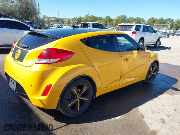 2013 Hyundai Veloster w/Gray Int with VIN KMHTC6AD8DU093272, listed as a IAAI auction lot 40407768 with 91,038 mi miles and . Bid and sale history available at DreamBid. Image 4.