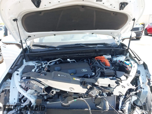 2025 Lexus NX 450h+ Luxury z VIN JTJHKCFZ0S2057811, wystawiony jako IAAI lot #42369138 z przebiegiem 1 962 mil mil oraz . Historia ofert i sprzedaży dostępna na DreamBid. Obrazek 10.