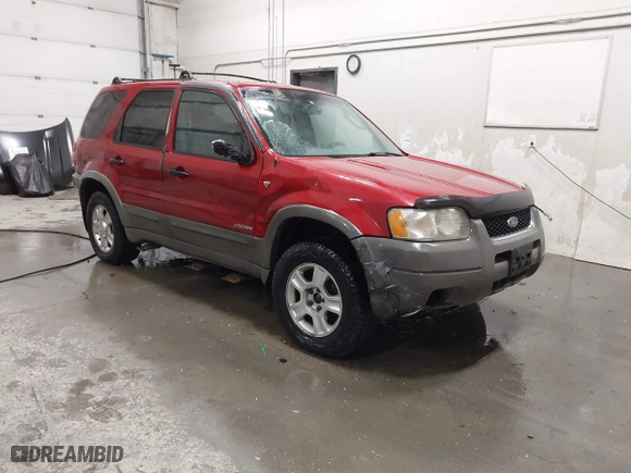 2001 Ford Escape XLT with VIN 1FMYU04121KA37255, listed as a IAAI auction lot 41526550 with 262,158 mi miles. Bid and sale history available at carsss.com. Image 1.