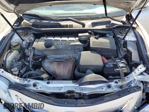 2010 Toyota Camry z VIN 4T1BF3EK8AU042859, wystawiony jako Copart lot #56377355 z przebiegiem 71 660 mil mil oraz Szkoda całkowita • Salvage title. Historia ofert i sprzedaży dostępna na DreamBid. Obrazek 11.