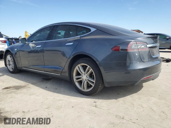 2016 Tesla Model S 70 with VIN 5YJSA1E17GF121312, listed as a Copart auction lot 44736965 with 116,661 mi miles and Salvage title. Bid and sale history available at DreamBid. Image 2.