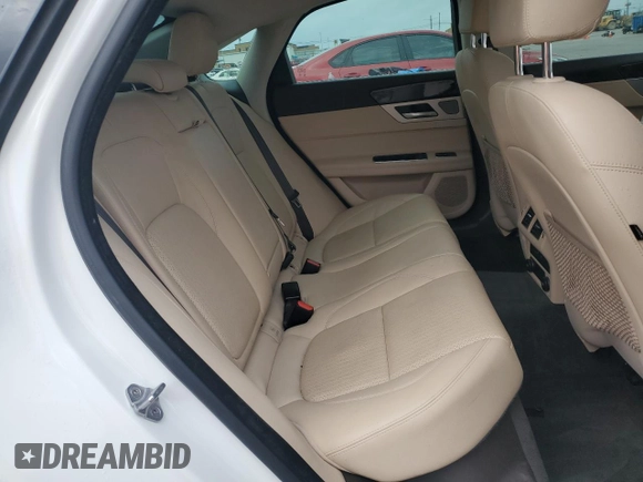 2016 Jaguar XF 35t Prestige with VIN SAJBK4BV3GCY15743, listed as a Copart auction lot 78531394 with 83,791 mi miles and Salvage Title. Bid and sale history available at carsss.com. Image 10.