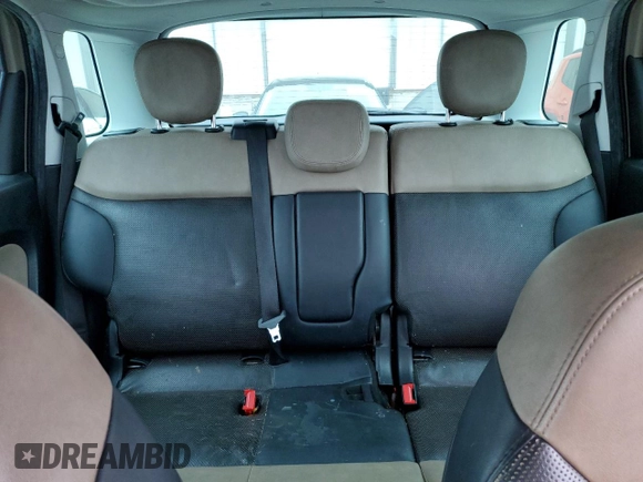 2014 FIAT 500L Lounge with VIN ZFBCFACH1EZ018158, listed as a Copart auction lot 44013195 with 113,260 mi miles and Clean Title. Bid and sale history available at DreamBid. Image 10.