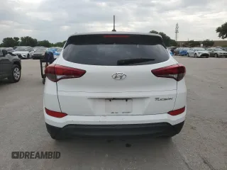 2016 Hyundai Tucson SE z VIN KM8J23A45GU249619, wystawiony jako Copart lot #59376725 z przebiegiem 131 759 mil mil oraz Szkoda całkowita • Salvage title. Historia ofert i sprzedaży dostępna na DreamBid. Obrazek 6.