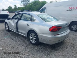 2016 Volkswagen Passat S with VIN 1VWAT7A33GC040009, listed as a IAAI auction lot 42582361 with 91,961 mi miles and . Bid and sale history available at DreamBid. Image 3.
