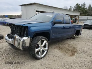 2016 Chevrolet Silverado 1500 LT with VIN 1GCVKREC2GZ266438, listed as a Copart auction lot 47468055 with 153,376 mi miles and Salvage Title. Bid and sale history available at carsss.com. Image 1.