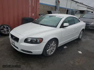 2009 Volvo C70 with VIN YV1MC67209J071512, listed as a Copart auction lot 72739724 with 101,877 mi miles and Salvage Title. Bid and sale history available at carsss.com. Image 1.