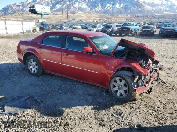 2007 Chrysler 300 with VIN 2C3LA43R47H625751, listed as a Copart auction lot 47293055 with 175,542 mi miles and Salvage Title. Bid and sale history available at carsss.com. Image 4.