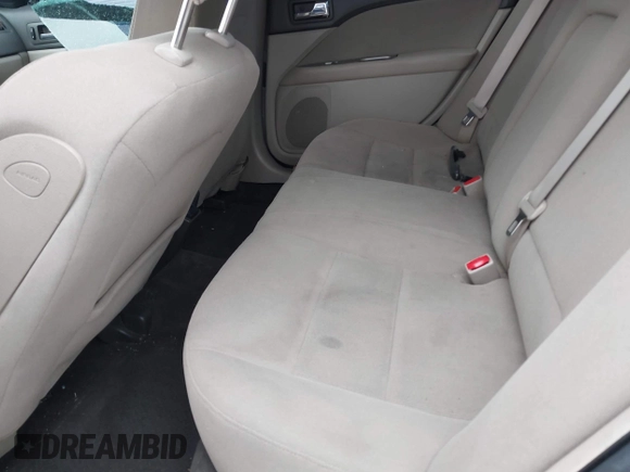 2010 Ford Fusion Hybrid z VIN 3FADP0L31AR326917, wystawiony jako IAAI lot #41938486 z przebiegiem 132 845 mil mil oraz . Historia ofert i sprzedaży dostępna na DreamBid. Obrazek 8.