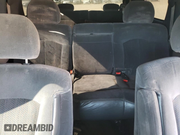 2002 Chevrolet Tahoe LT with VIN 1GNEC13T32R196563, listed as a Copart auction lot 68924114 with 137,168 mi miles and Salvage Title. Bid and sale history available at carsss.com. Image 10.
