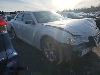 2014 Chrysler 300 C z VIN 2C3CCAEG8EH320769, wystawiony jako Copart lot #55211055 z przebiegiem 163 430 mil mil oraz Szkoda całkowita • Salvage title. Historia ofert i sprzedaży dostępna na DreamBid. Obrazek 4.