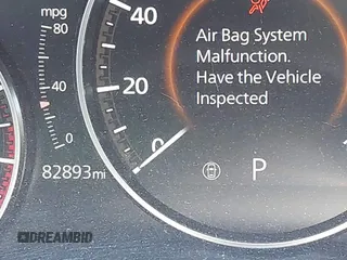 2021 Mazda 3 Select с VIN JM1BPABLXM1326518, выставлен на аукционе IAAI как лот 42130502 с пробегом 82 893 миль миль и . История ставок и продаж доступна на DreamBid. Изображение 15.