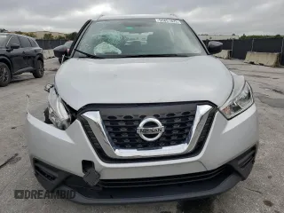 2019 Nissan Kicks S z VIN 3N1CP5CUXKL507260, wystawiony jako Copart lot #56891825 z przebiegiem 50 193 mil mil oraz Nie do naprawy • Non repairable. Historia ofert i sprzedaży dostępna na DreamBid. Obrazek 5.