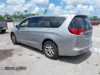 2017 Chrysler Pacifica Touring with VIN 2C4RC1DG7HR516711, listed as a IAAI auction lot 42633544 with 97,853 mi miles and . Bid and sale history available at DreamBid. Image 3.
