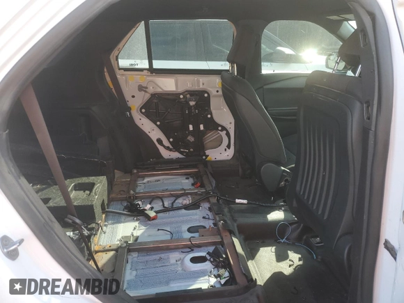 2020 Ford Police Interceptor Utility z VIN 1FM5K8AB1LGC70327, wystawiony jako Copart lot #50957985 z przebiegiem 62 414 mil mil oraz Szkoda całkowita • Salvage title. Historia ofert i sprzedaży dostępna na DreamBid. Obrazek 11.
